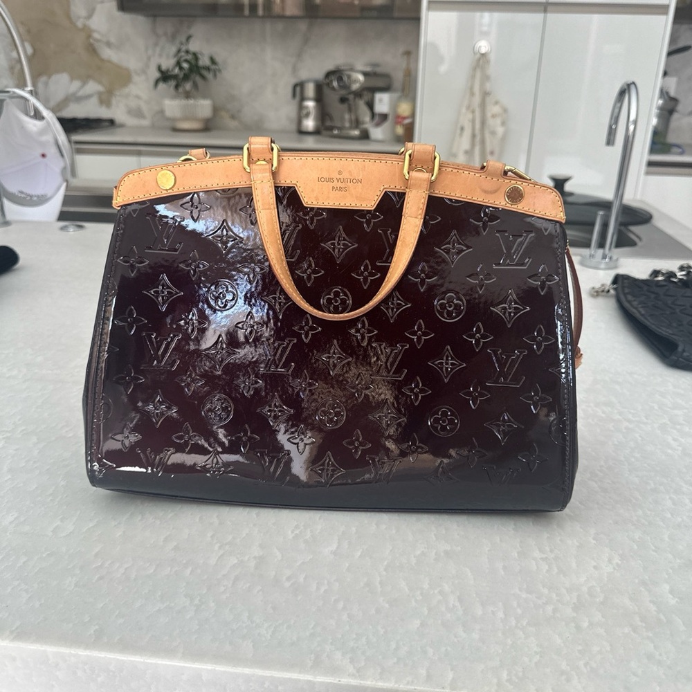 Louis Vuitton Amarante Monogram Vernis Brea MM Bag V13140 Nearly New
